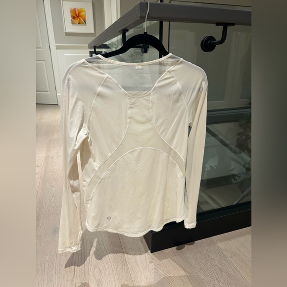 Lululemon Longsleeve - Picture 2 of 3